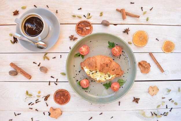 Brunch with Bear - Cozy Brunch Ideas, Recipes & Tips