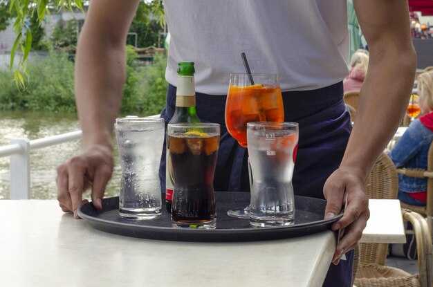 Eating and Drinking at JFK Airport - A Survival Guide for Travelers