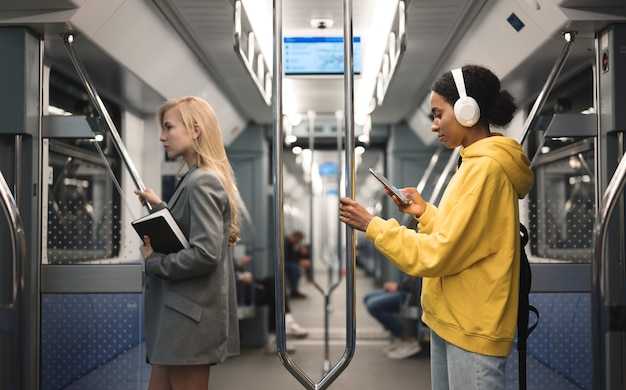 From JFK Airport to Manhattan - Subway, Train, Taxi, and Shuttle Options