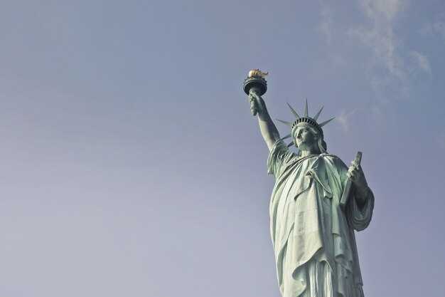 Statue of Liberty and Ellis Island - Do's and Don'ts for Your Visit