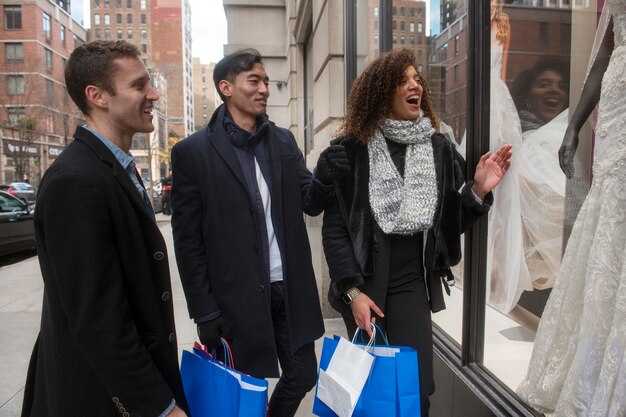 Visiting Chelsea Market - The Complete Guide - Everything You Need to Know