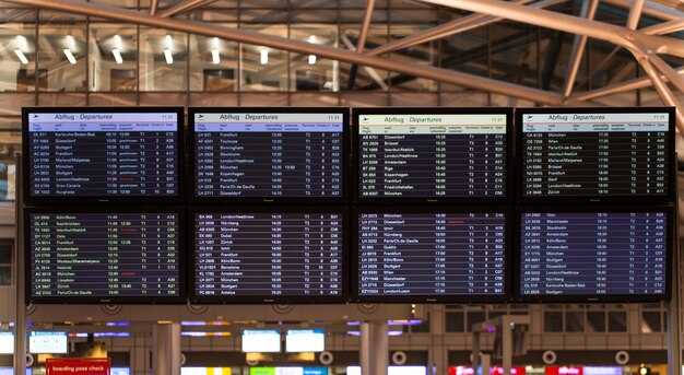 Flight Arrivals and Departures: Timetables, Status, and Airport Guides