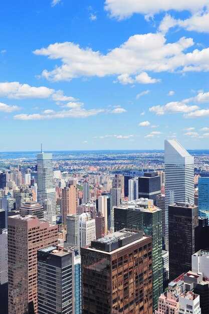 Photography and viewing tips: gear, angles, and safety