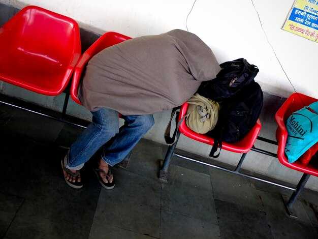 Choosing an Earlier Flight: Morning departures, price shifts, and connection risk