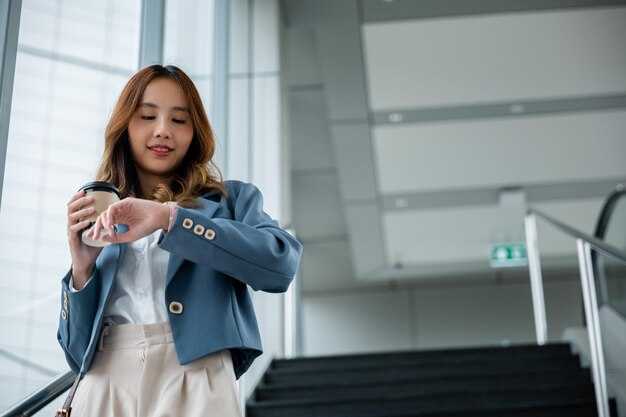 In-Flight Light and Meal Timing: Coordinate cabin lighting and meal service to align with your circadian rhythm