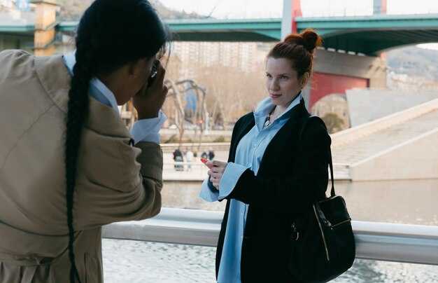 Documentation checklist: passport, visa/ESTA, travel forms, and contact details