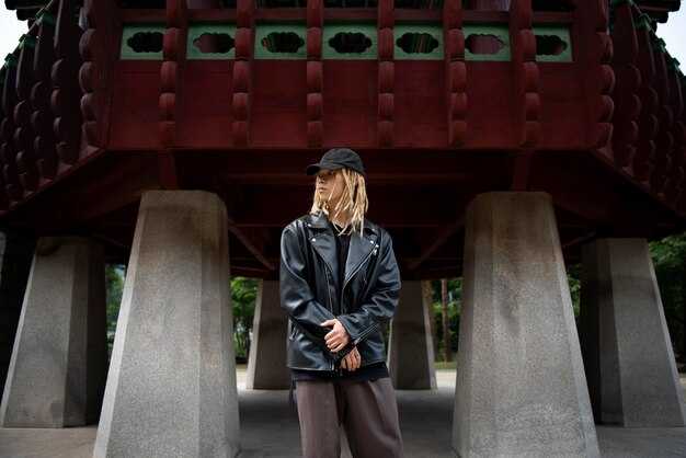 What to Bring and Wear: Wardrobe, Gear, and Prep Checklist