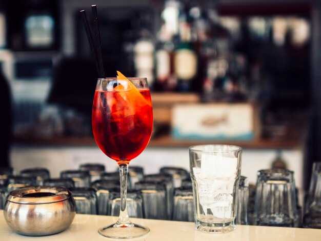 Must-try Signature Cocktails: flavors, presentation, and when to order