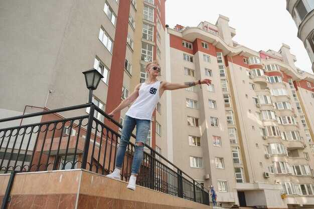 From JFK Airport: Direct taxi or rideshare to YOTEL (door-to-door)